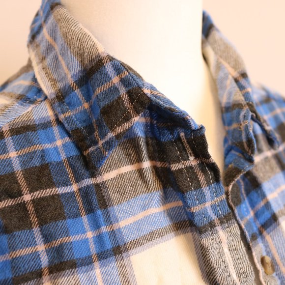 American Eagle "Ahh-mazingly Soft" Flannel - Picture 4 of 10
